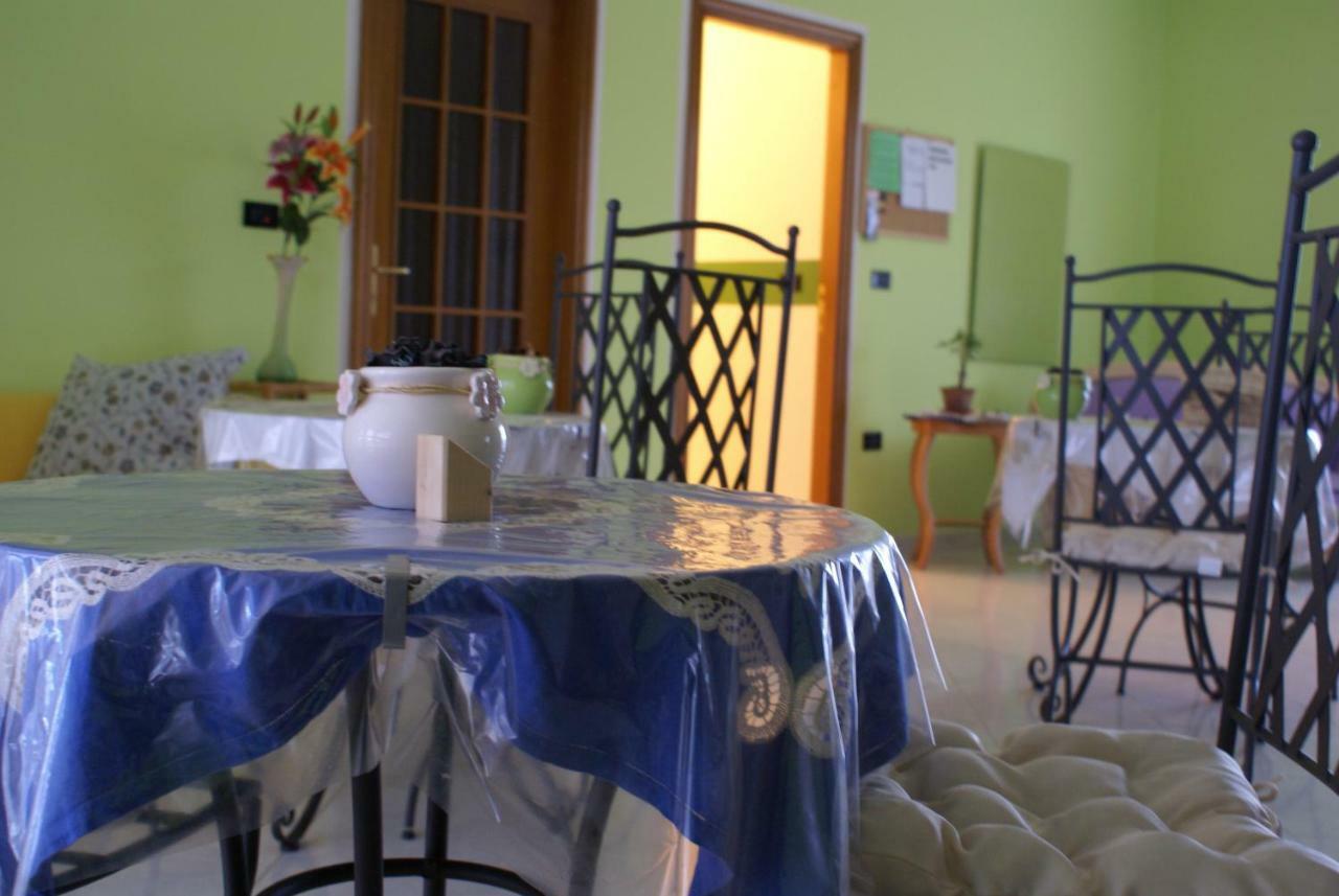 People Bed & Breakfast Castorano Exterior foto